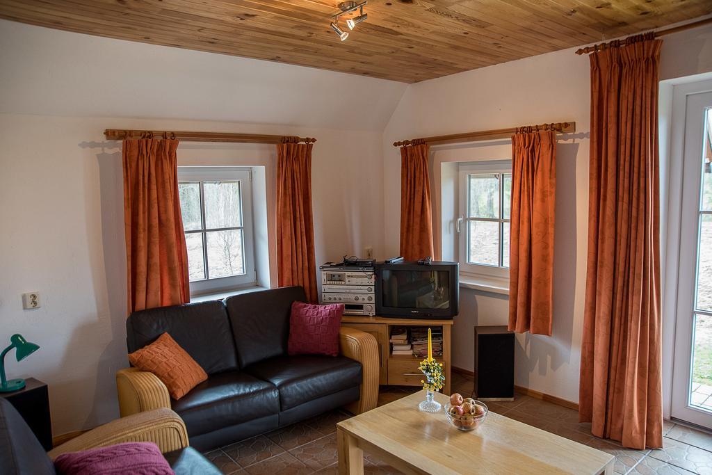 Fox House Hotel Pelci Luaran gambar